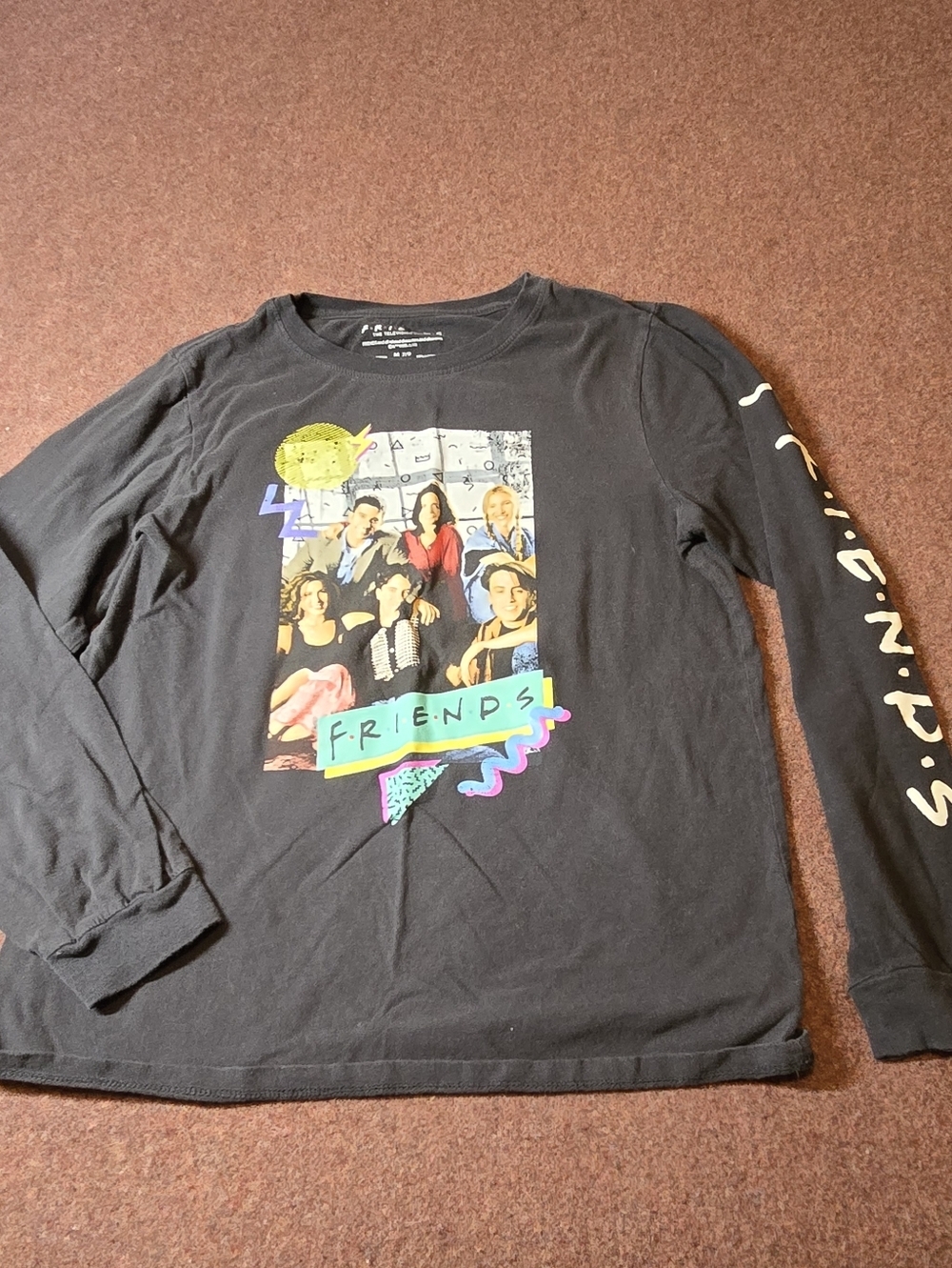 Friends Longsleeve Shirt Size Medium 7/9